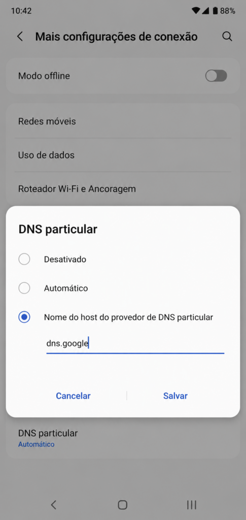 Tela de configurações do Android com a opção DNS Privado selecionada e o campo preenchido com dns.google
